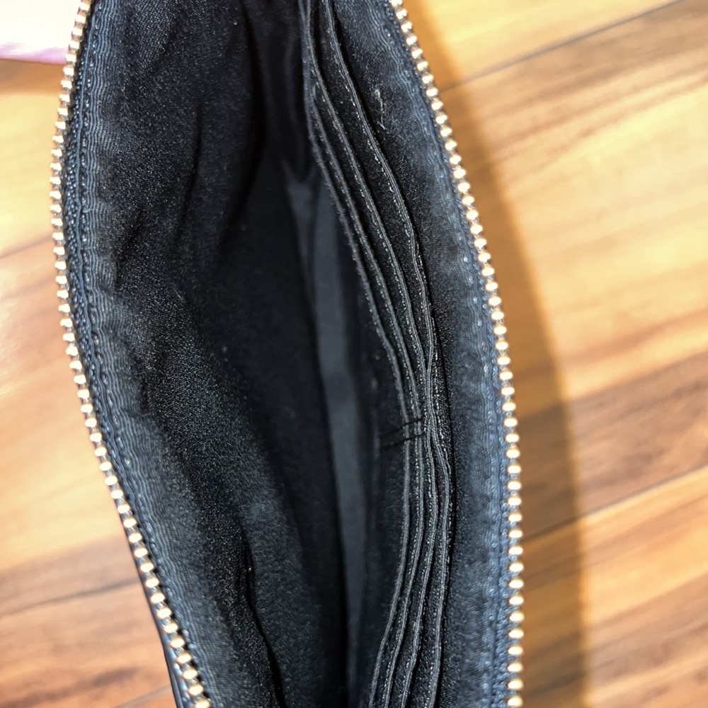 Coach wristlet - Picture 3 of 3